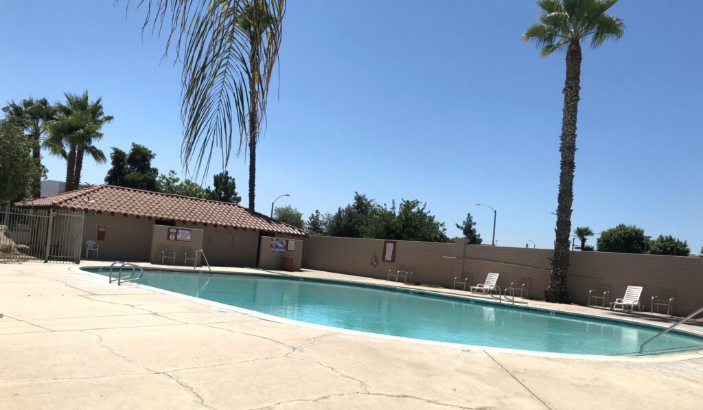 Swimming Pool edit (1) Swimming Pool edit (1)